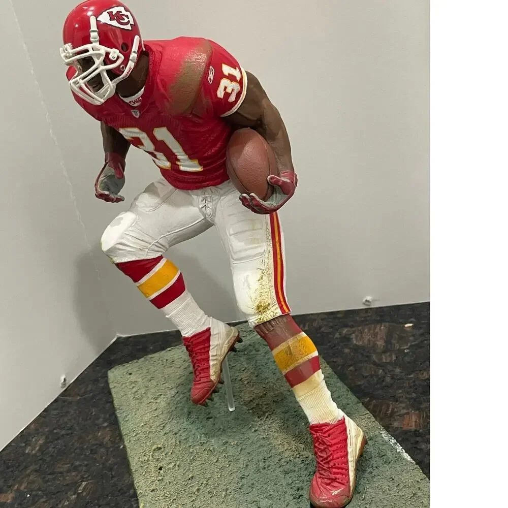NFL KANSAS CITY CHIEFS #31 PRIEST HOLMES 11’FIGURE RED JERSEY 2004 COLLECTIBLE - Picture 7 of 16